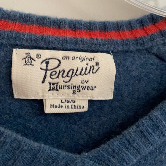 Woolblend men’s sweater,runs small,more like medium on this one. - Picture 3 of 3